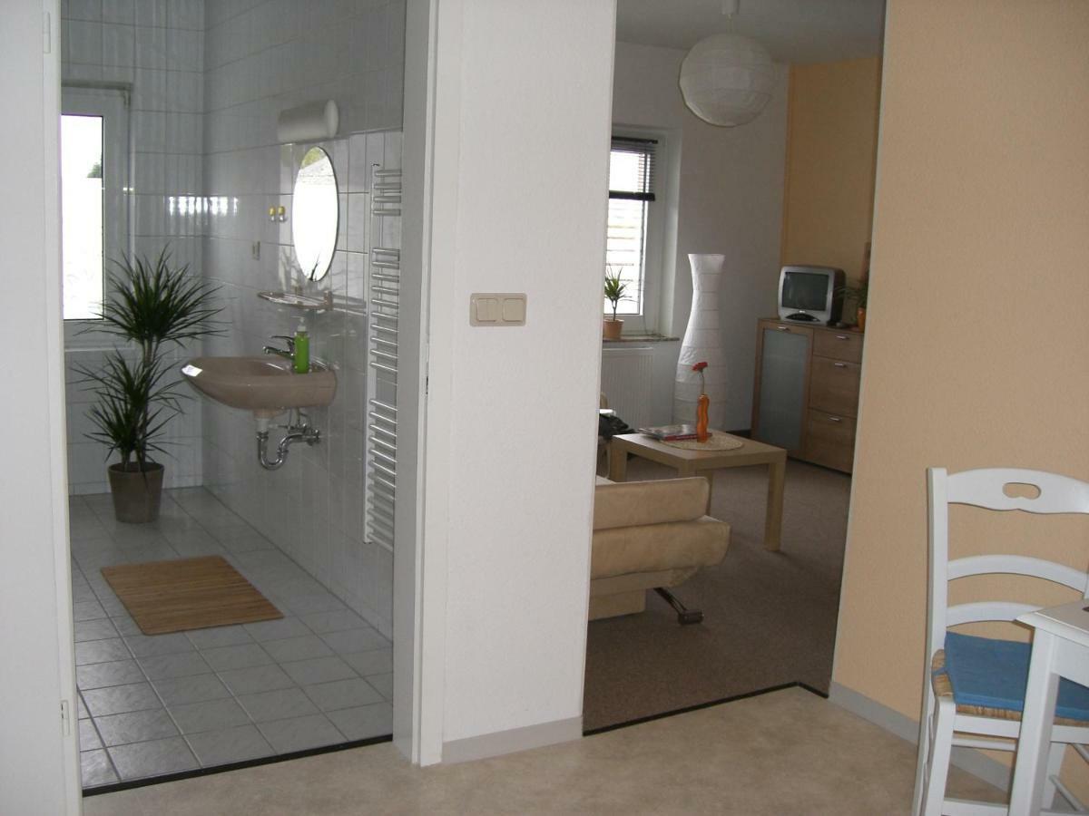 Zimmervermietung Schoenfliesser Stuben Auch Fuer Monteure أيزِنهوتِنشتات المظهر الخارجي الصورة